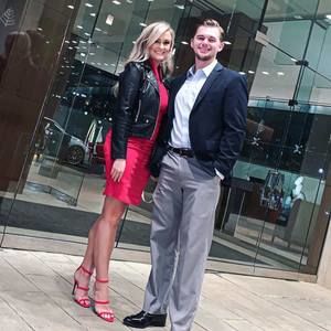 Meet your Posher, Taylor